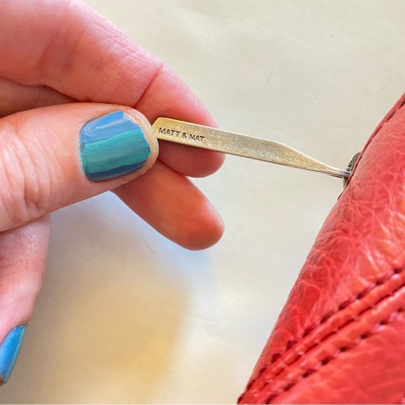 Matt & Nat Vegan Crossbody Bag Purse Red Adjustable Strap Cross Body - Picture 7 of 16